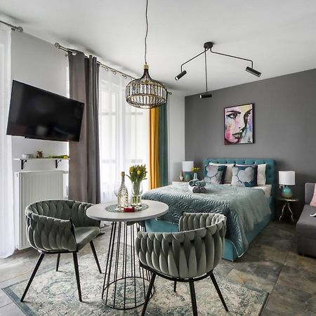 Apartamenty Metropark Krzemieniecka-Lux Warsaw Ngoại thất bức ảnh