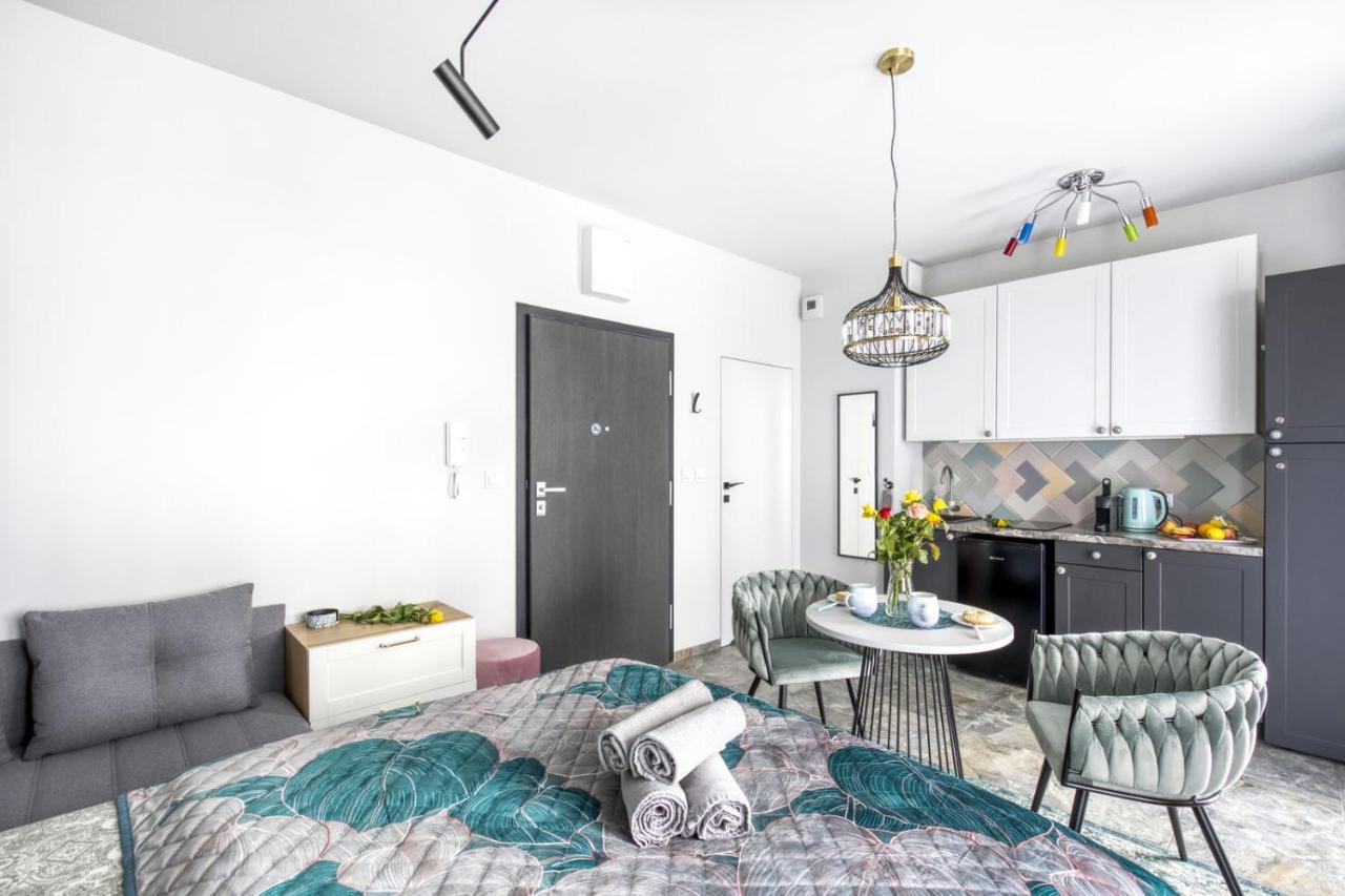 Apartamenty Metropark Krzemieniecka-Lux Warsaw Ngoại thất bức ảnh
